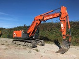   Hitachi ZX 200  